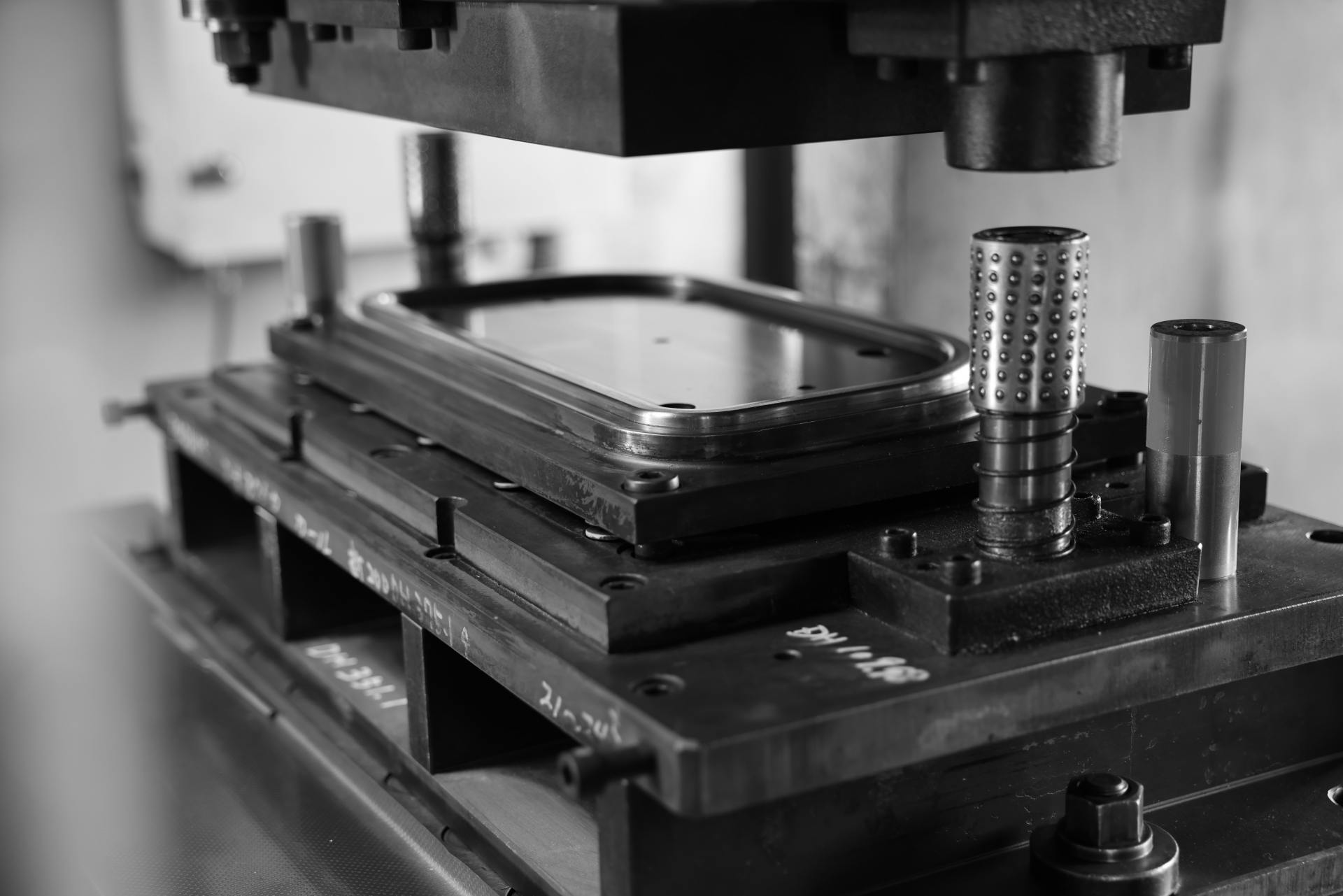 【イチゴパフェ様】105版　帝国データバンク会社年鑑　2025年 2025年最新】帝国データバンク会社年鑑の人気アイテム - メルカリ